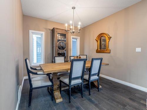 3704 Kidd Crescent, Edmonton, AB - Indoor Photo Showing Dining Room