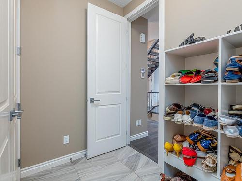 3704 Kidd Crescent, Edmonton, AB - Indoor