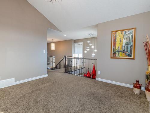 3704 Kidd Crescent, Edmonton, AB - Indoor Photo Showing Other Room