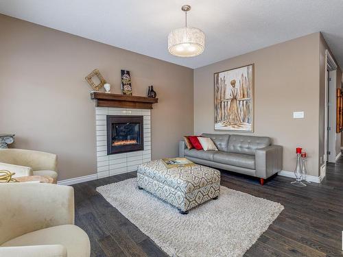 3704 Kidd Crescent, Edmonton, AB - Indoor Photo Showing Living Room With Fireplace