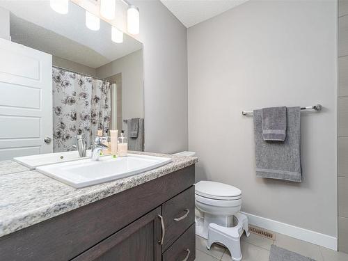 3859 170 Avenue, Edmonton, AB - Indoor Photo Showing Bathroom