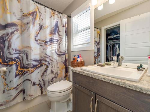 3859 170 Avenue, Edmonton, AB - Indoor Photo Showing Bathroom