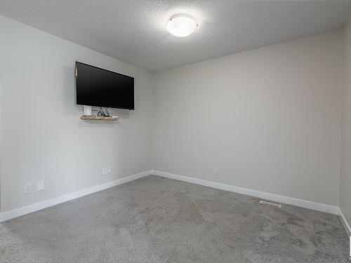 22353 93A Avenue, Edmonton, AB - Indoor Photo Showing Other Room