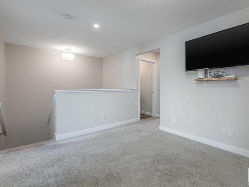 22353 93A Avenue, Edmonton, AB - Indoor Photo Showing Other Room