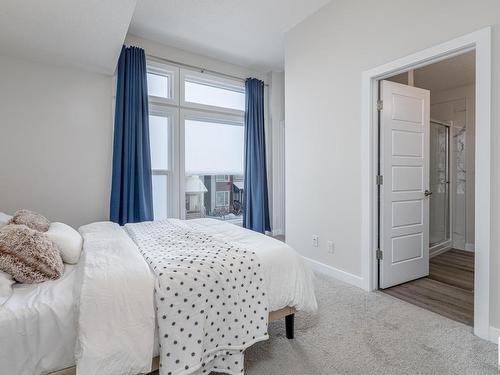 22353 93A Avenue, Edmonton, AB - Indoor Photo Showing Bedroom