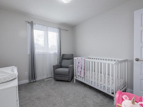 22353 93A Avenue, Edmonton, AB - Indoor Photo Showing Bedroom