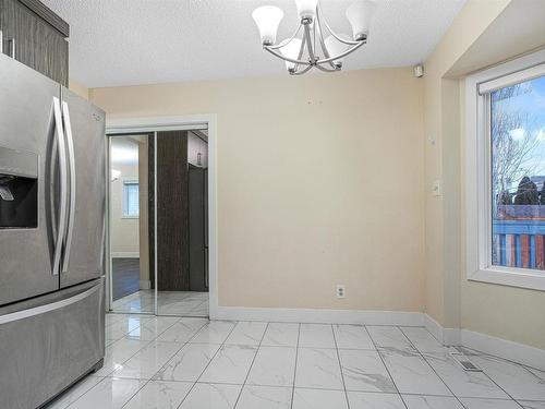 1207 54 Street, Edmonton, AB - Indoor