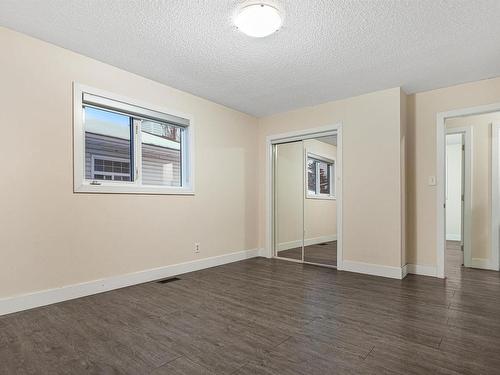 1207 54 Street, Edmonton, AB - Indoor Photo Showing Other Room