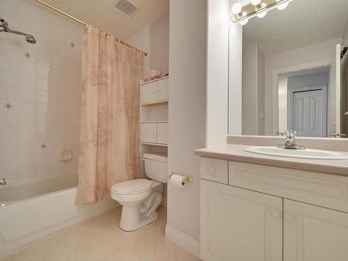 12 882 Ryan Place, Edmonton, AB - Indoor Photo Showing Bathroom