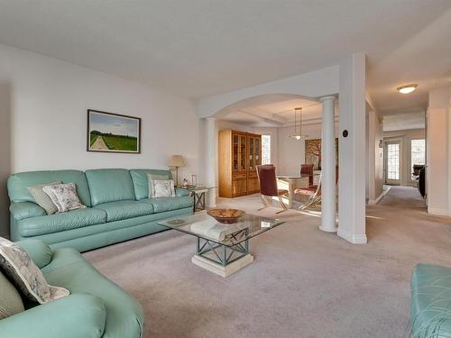 12 882 Ryan Place, Edmonton, AB - Indoor Photo Showing Living Room