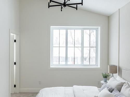 11028 129 Street, Edmonton, AB - Indoor Photo Showing Bedroom