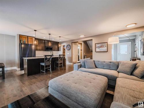 541 175A Street, Edmonton, AB - Indoor Photo Showing Living Room