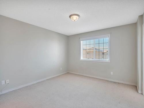 Edmonton, AB - Indoor Photo Showing Other Room