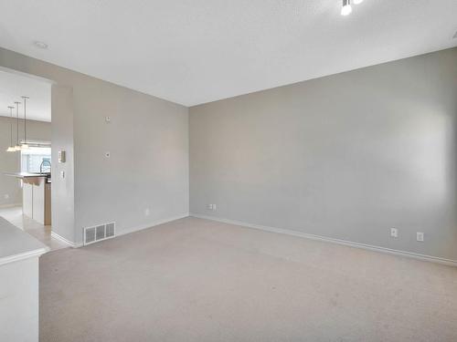 Edmonton, AB - Indoor Photo Showing Other Room