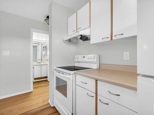 316 11218 80 Street, Edmonton, AB - Indoor Photo Showing Kitchen