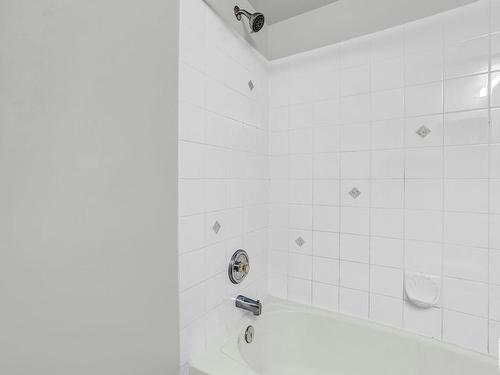 316 11218 80 Street, Edmonton, AB - Indoor Photo Showing Bathroom