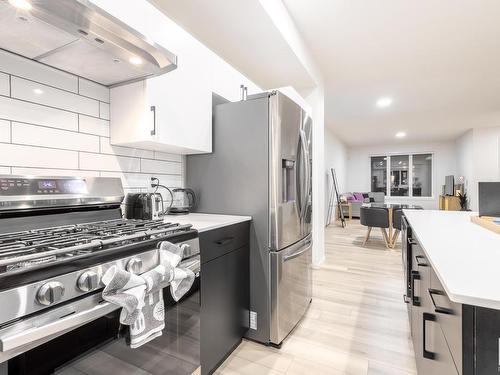 5016 Kinney Link, Edmonton, AB - Indoor Photo Showing Kitchen With Stainless Steel Kitchen