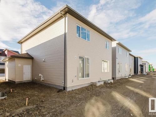 2011 208 St Nw, Edmonton, AB 