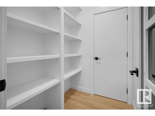 3313 Chickadee Dr, Edmonton, AB - Indoor With Storage