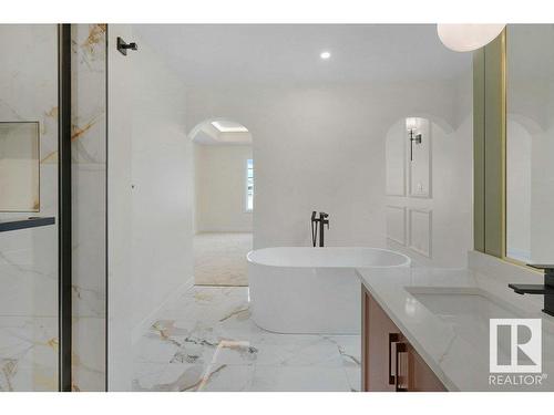 3313 Chickadee Dr, Edmonton, AB - Indoor Photo Showing Bathroom