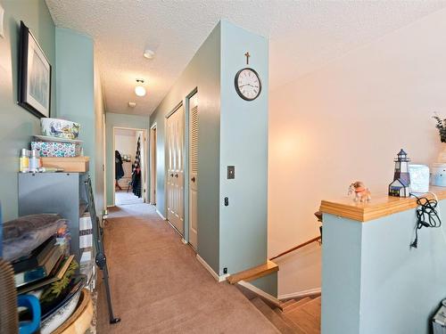 22 Homestead Crescent, Edmonton, AB - Indoor Photo Showing Other Room