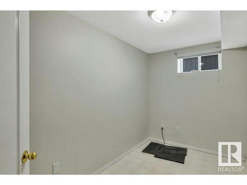 3732 28 Street, Edmonton, AB - Indoor Photo Showing Other Room