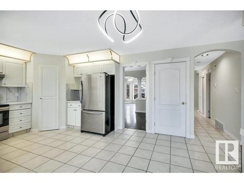 3732 28 Street, Edmonton, AB - Indoor Photo Showing Kitchen