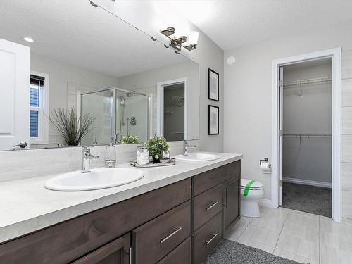 5151 Crabapple Link, Edmonton, AB - Indoor Photo Showing Bathroom