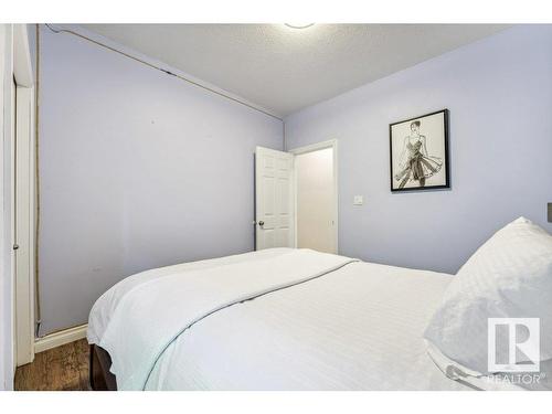 4824 155 Avenue, Edmonton, AB - Indoor Photo Showing Bedroom