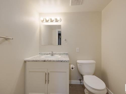 220 10404 24 Avenue, Edmonton, AB - Indoor Photo Showing Bathroom