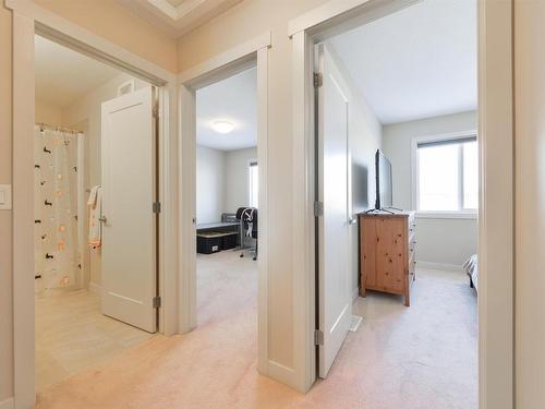 6839 Evans Wynd, Edmonton, AB - Indoor Photo Showing Other Room