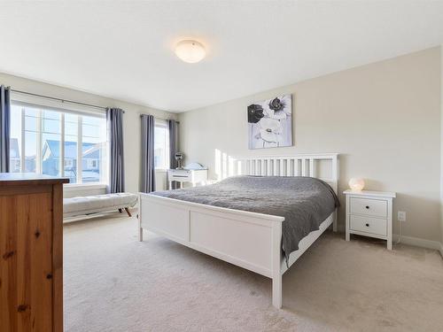 6839 Evans Wynd, Edmonton, AB - Indoor Photo Showing Bedroom