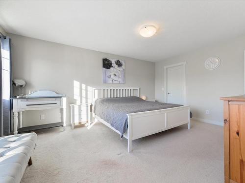 6839 Evans Wynd, Edmonton, AB - Indoor Photo Showing Bedroom