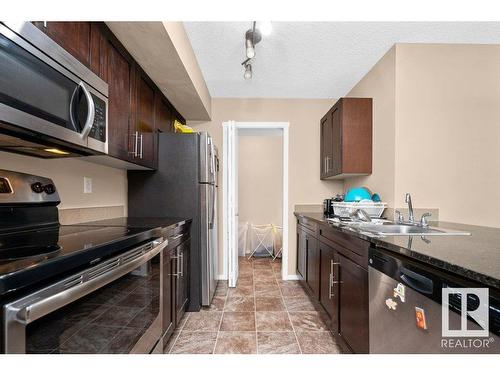 221 111 Watt Common, Edmonton, AB - Indoor Photo Showing Kitchen With Double Sink