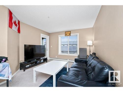 221 111 Watt Common, Edmonton, AB - Indoor Photo Showing Living Room