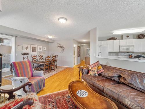 103 7951 96 Street, Edmonton, AB - Indoor Photo Showing Living Room