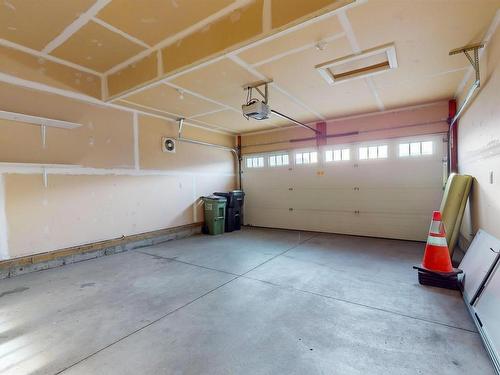 608 41 Ave, Edmonton, AB - Indoor Photo Showing Garage