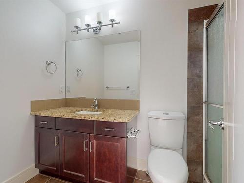 608 41 Ave, Edmonton, AB - Indoor Photo Showing Bathroom