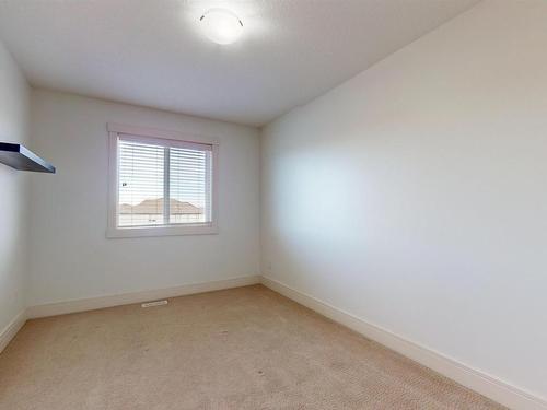 608 41 Ave, Edmonton, AB - Indoor Photo Showing Other Room