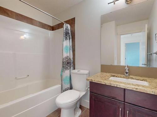 608 41 Ave, Edmonton, AB - Indoor Photo Showing Bathroom