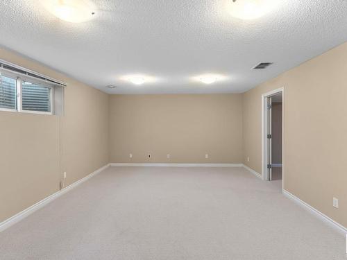 2615 Hanna Crescent, Edmonton, AB - Indoor Photo Showing Other Room