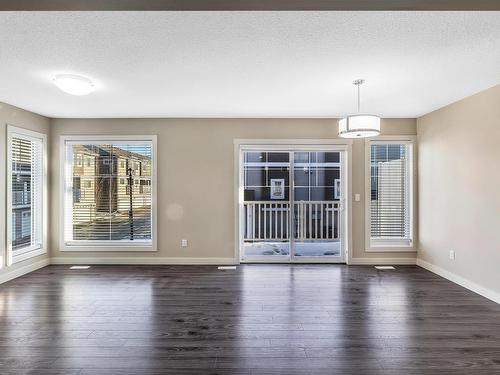 71 1391 Starling Drive, Edmonton, AB - Indoor