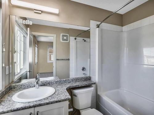 71 1391 Starling Drive, Edmonton, AB - Indoor Photo Showing Bathroom