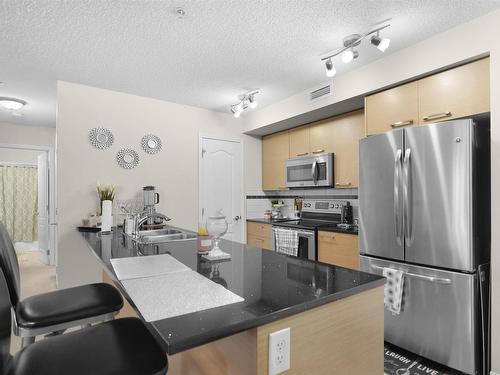 2107 7343 South Terwillegar Drive Nw, Edmonton, AB - Indoor Photo Showing Kitchen With Double Sink