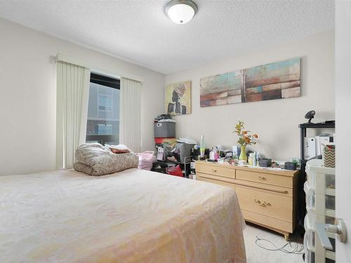 2107 7343 South Terwillegar Drive Nw, Edmonton, AB - Indoor Photo Showing Bedroom