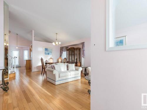 7224 156 Avenue, Edmonton, AB - Indoor Photo Showing Living Room