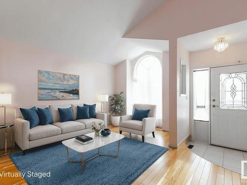 7224 156 Avenue, Edmonton, AB - Indoor Photo Showing Living Room