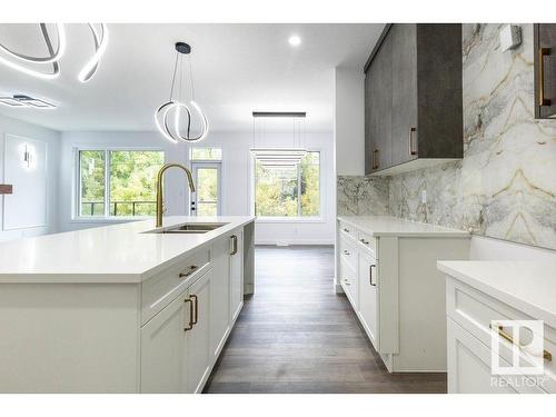 6630 Crawford Landing Landing, Edmonton, AB - Indoor Photo Showing Kitchen With Double Sink