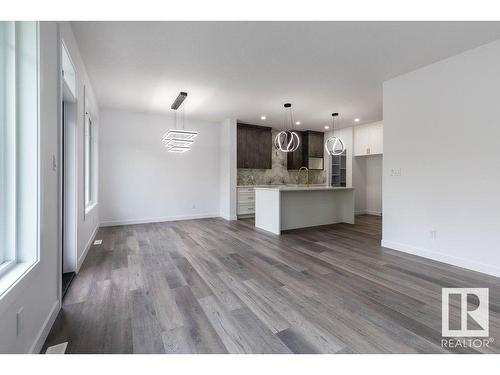 6630 Crawford Landing Landing, Edmonton, AB - Indoor