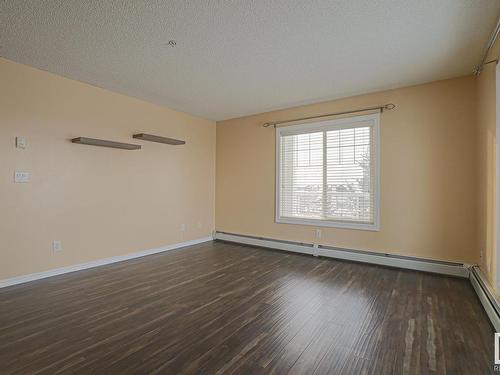 301 15211 139 Street, Edmonton, AB - Indoor Photo Showing Other Room